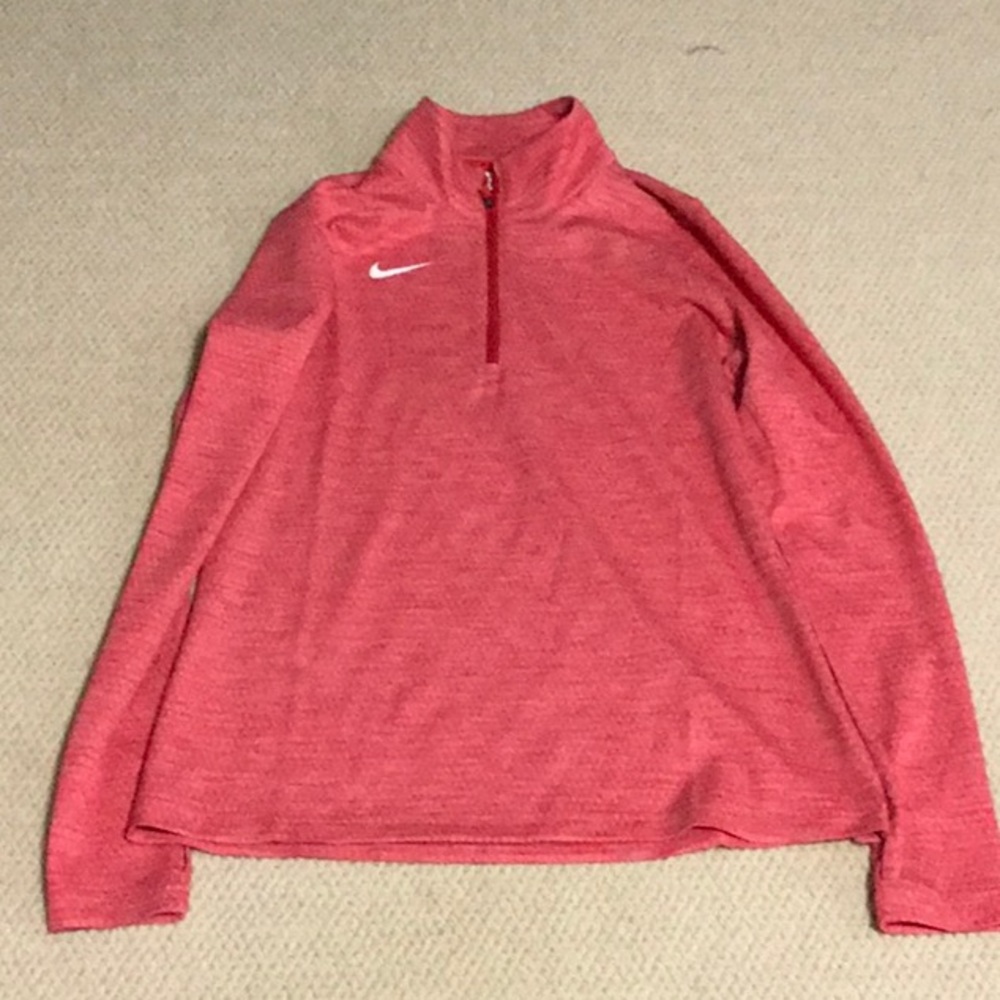 Nike top women’s